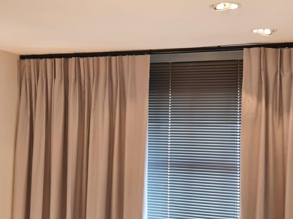 Etoféa La confection de rideaux sur mesure d'un projet Paris 16ème